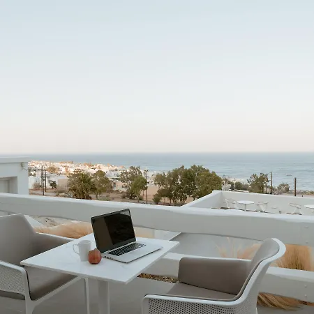 Mon Signor Adults Only Boutique - Santorini Hotel Kamári