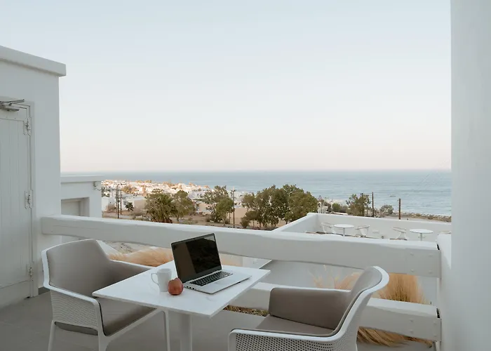 Mon Signor Adults Only Boutique - Santorini Hotel Kamári