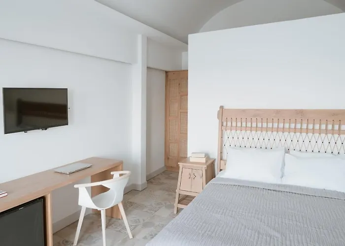 Mon Signor Adults Only Boutique - Santorini מלון 5*