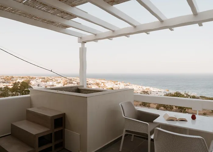 מלון Mon Signor Adults Only Boutique - Santorini Kamári