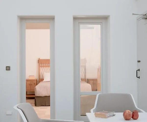 מלון Mon Signor Adults Only Boutique - Santorini Kamári