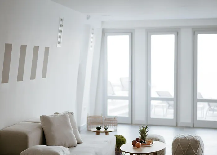 Mon Signor Adults Only Boutique - Santorini מלון 5*