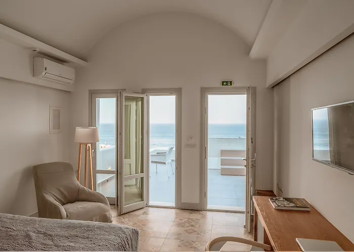 Mon Signor Adults Only Boutique - Santorini מלון Kamári