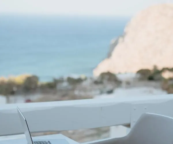 Mon Signor Adults Only Boutique Hotel - Kamari Santorini Hotel