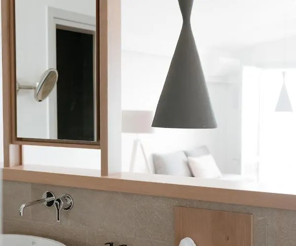 Mon Signor Adults Only Boutique Hotel - Kamari Santorini 5* Kamári